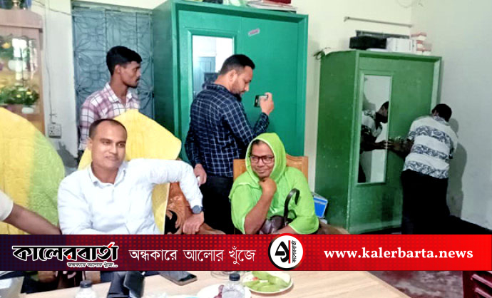 স্কুলের সাবেক অধ্যক্ষ চাবি হস্তান্তর না করায় তালা ভাঙলেন শিক্ষকবৃন্দ