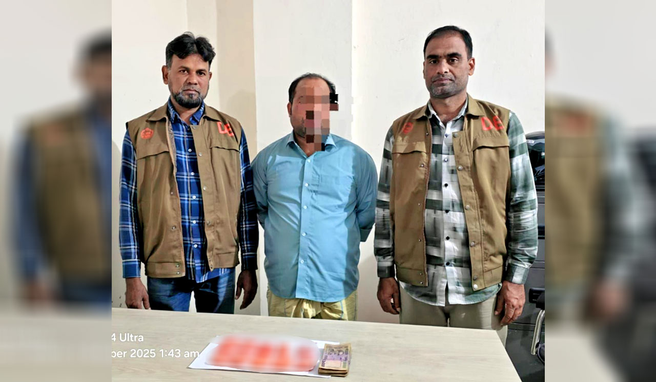 ঢাকা জেলা ডিবির অভিযানে ২ হাজার পিস ইয়াবাসহ মাদক ব্যবসায়ী গ্রেপ্তার, কালের বার্তা