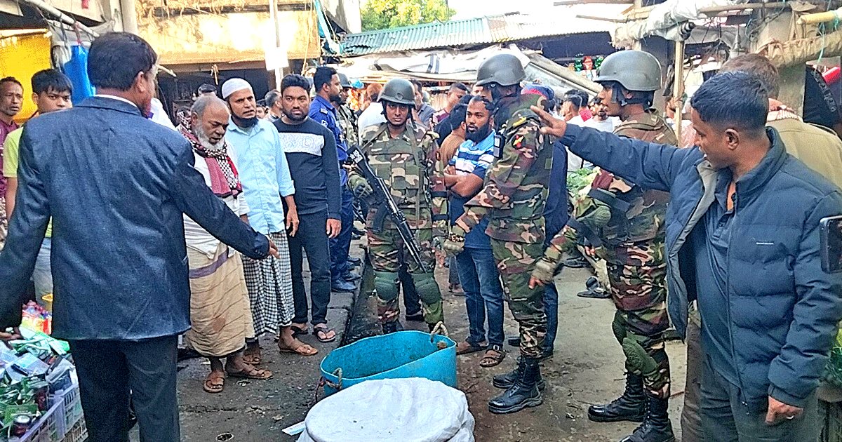 অনিয়মে নাজেহাল আলীকদম বাজার: সেনা জোন ও উপজেলা প্রশাসনের অভিযান