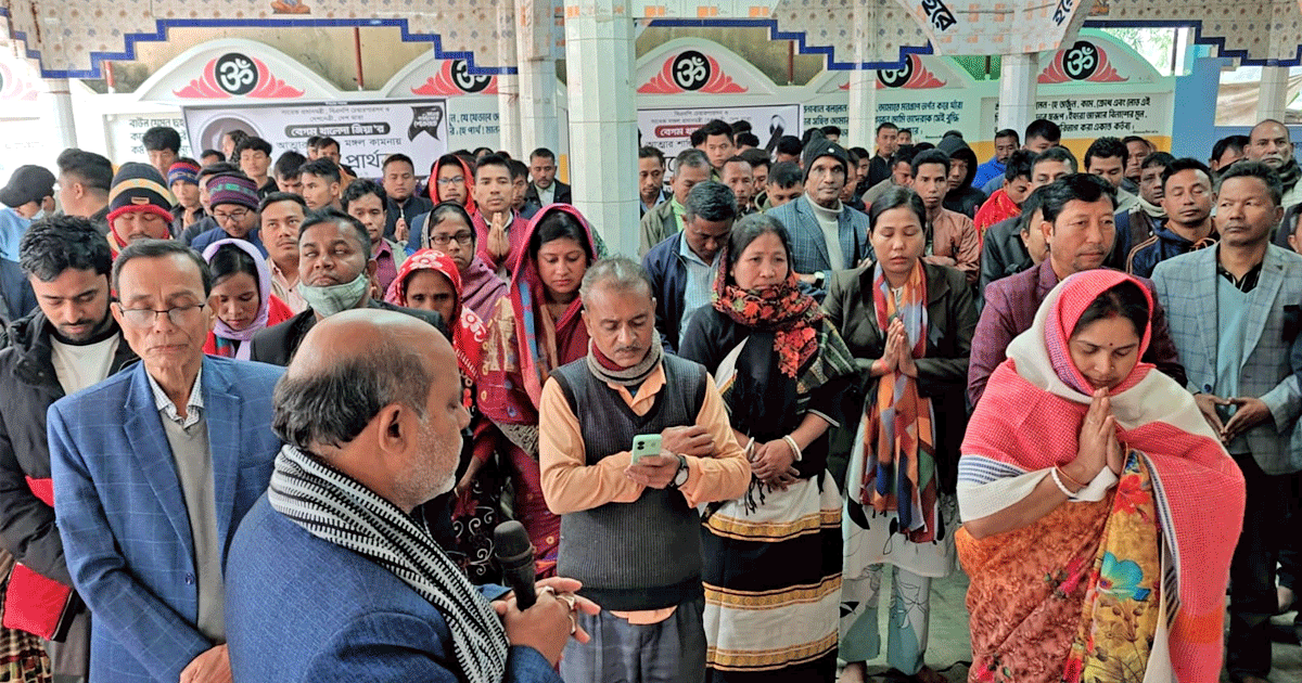 বিএনপির চেয়ারপারসন বেগম খালেদা জিয়ার আত্মার শান্তি ও মঙ্গল কামনায় খাগড়াছড়ির লক্ষ্মী-নারায়ণ মন্দিরে বিশেষ প্রার্থনা