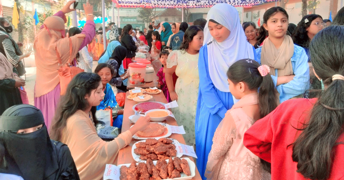 আবহমান ঐতিহ্যের ছোঁয়ায় শ্রীমঙ্গলে দিনব্যাপী পিঠা উৎসব