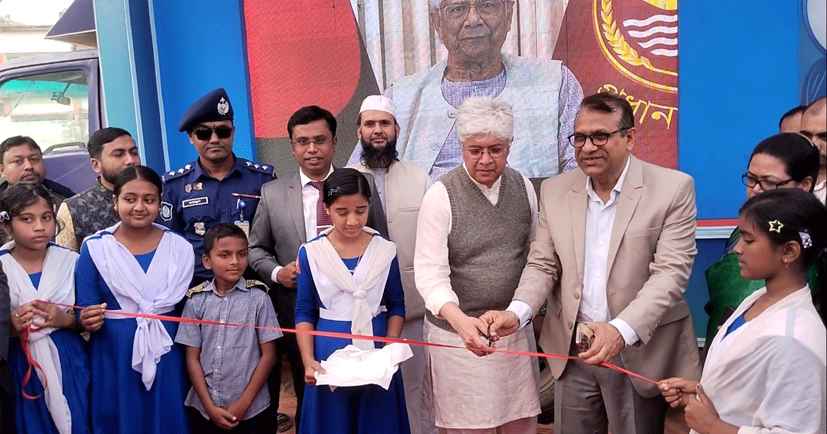 কুলিয়ারচরে ভোটের গাড়ির কার্যক্রম উদ্বোধন করেন উপদেষ্টা আদিলুর রহমান খান
