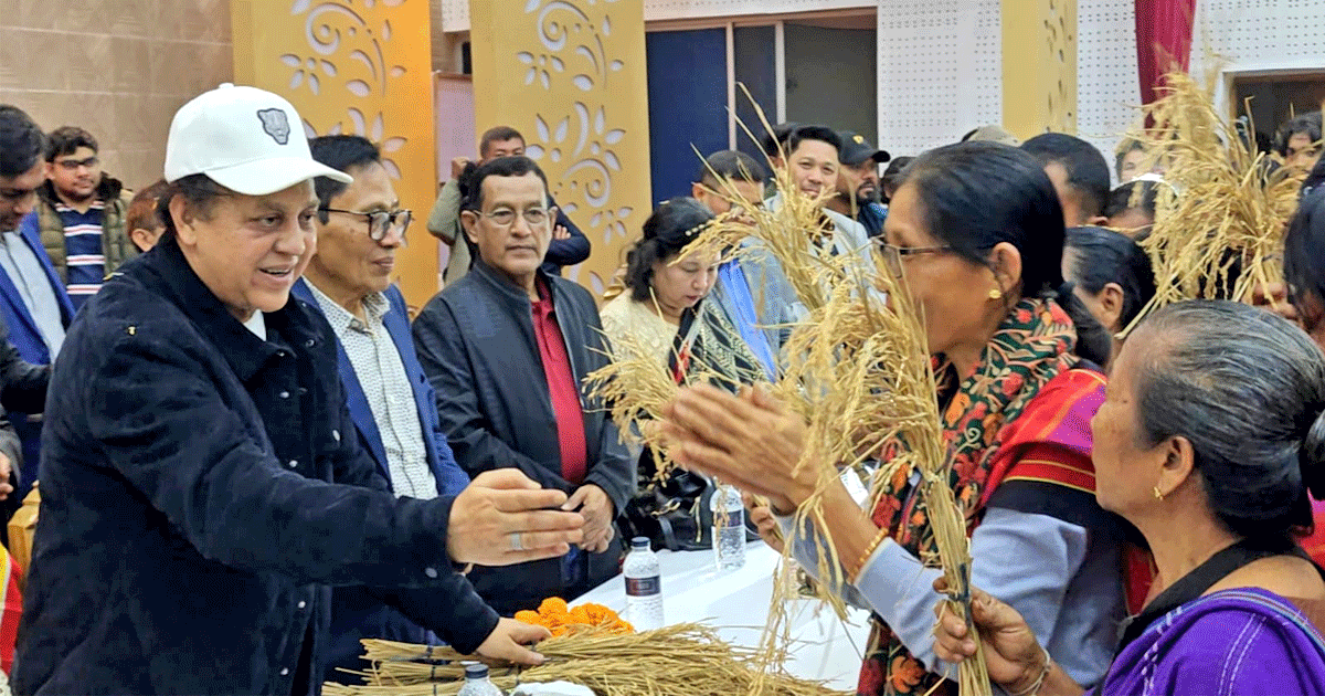 খাগড়াছড়িতে ধানের শীষের সমর্থনে চাকমা সম্প্রদায়ের এক হাজার নেতাকর্মীর বিএনপিতে যোগদান