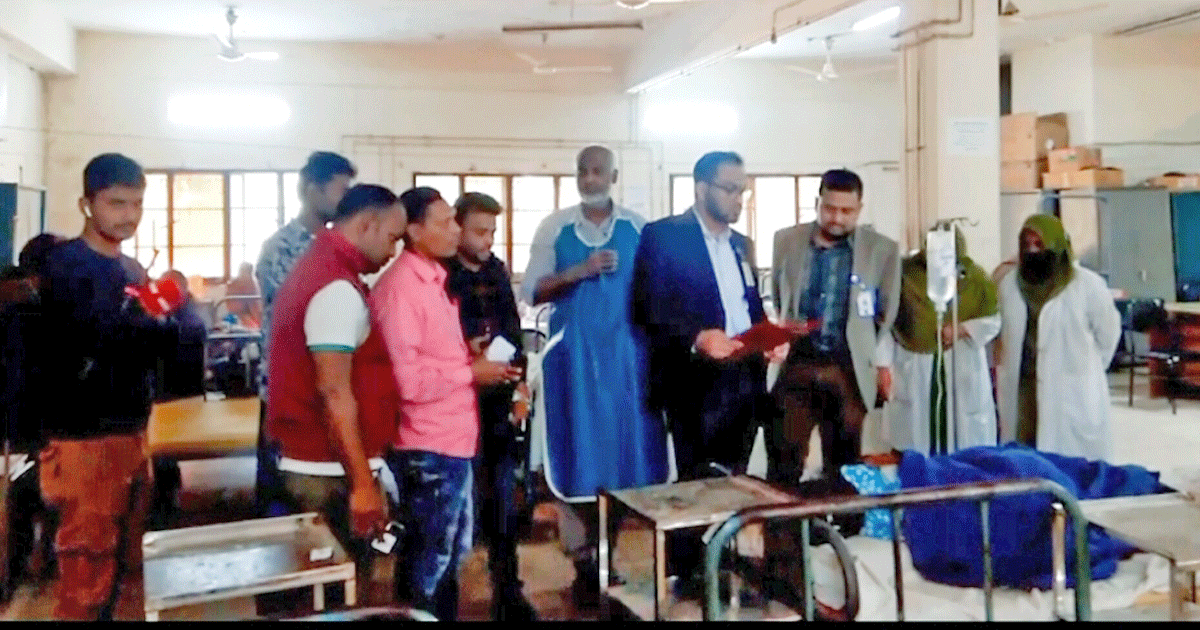 নাটোরের গুরুদাসপুরে এসিড নিক্ষেপে ৭০ বছরের বৃদ্ধা দগ্ধ
