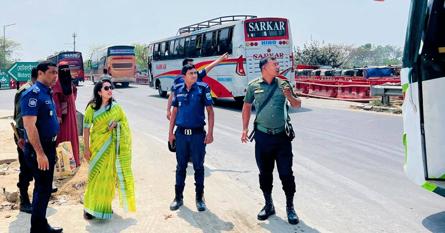 ঈদযাত্রা নিরাপদ করতে মুন্সিগঞ্জে মহাসড়ক ও ফিলিং স্টেশনে প্রশাসনের তদারকি