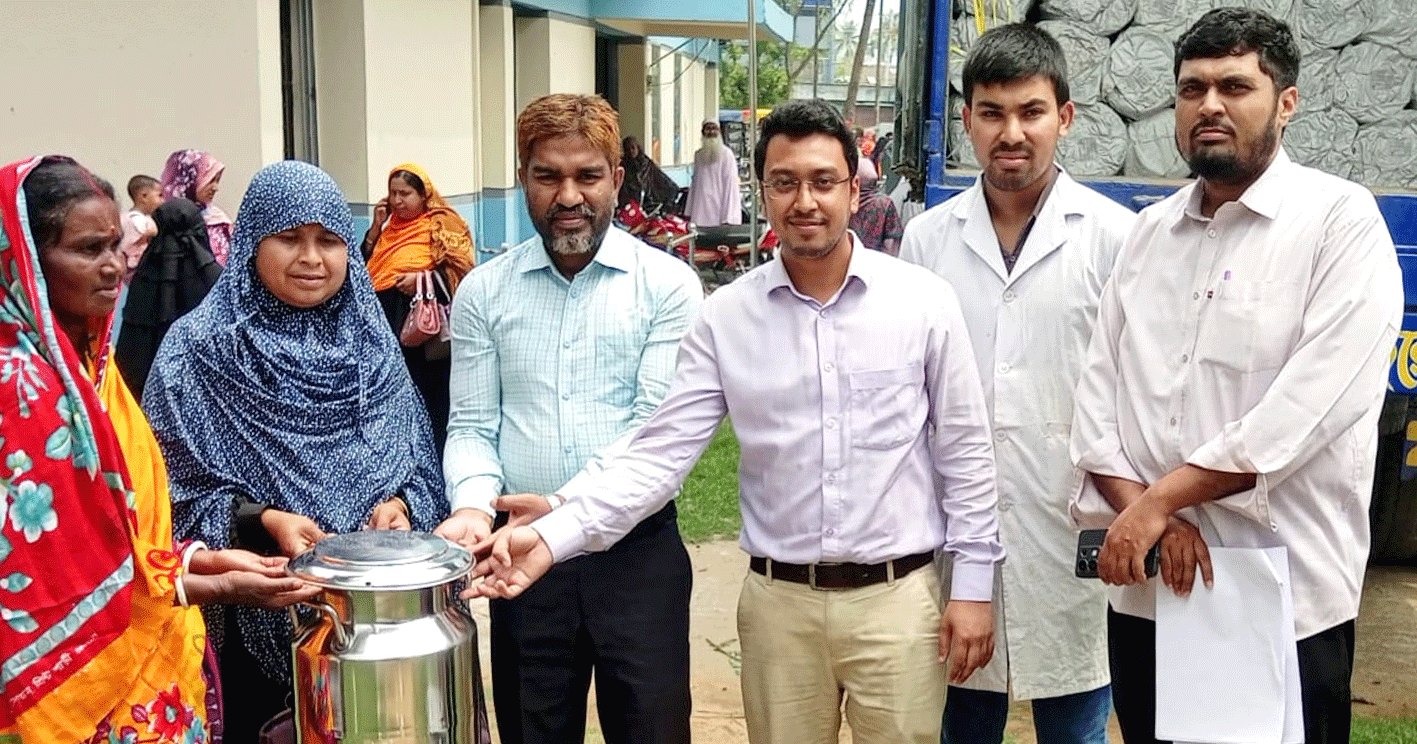 পাঁচবিবির গাভী মালিক পেল প্রাণিসম্পদ অফিসের প্রণোদনা