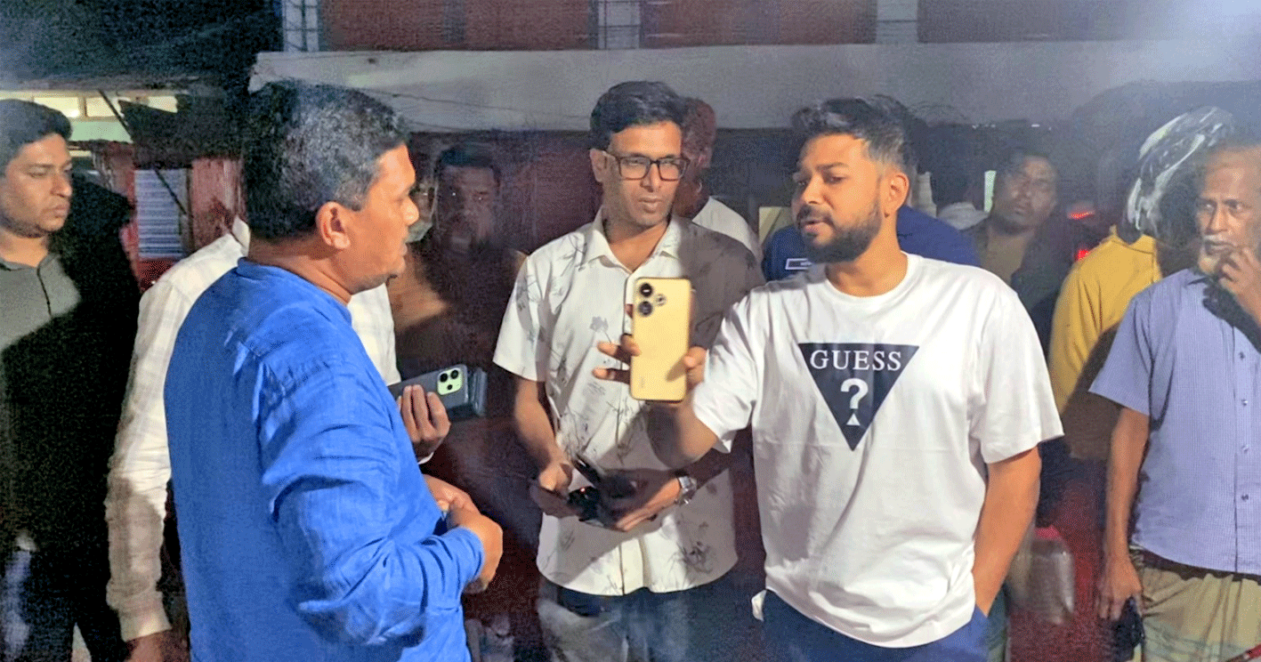 রাতের আধারে সরকারি জমি দখলের অভিযোগ পৌর যুবদল নেতার বিরুদ্ধে