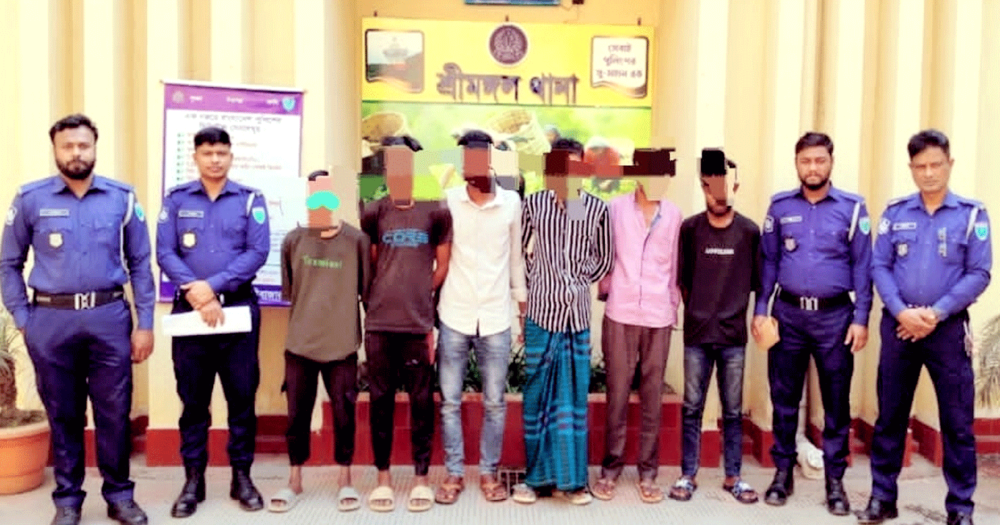 শ্রীমঙ্গলে পুলিশের অভিযানে চোরাই রাবার ও সাবমারসিবল পাম্পসহ আটক ৬