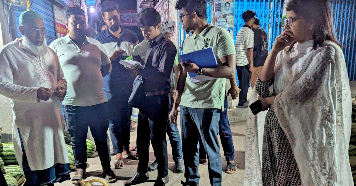 নবাবগঞ্জে তেল-গ্যাস জমিয়ে শেষে ‘জরিমানার আগুনে’ পুড়লেন ব্যবসায়ী