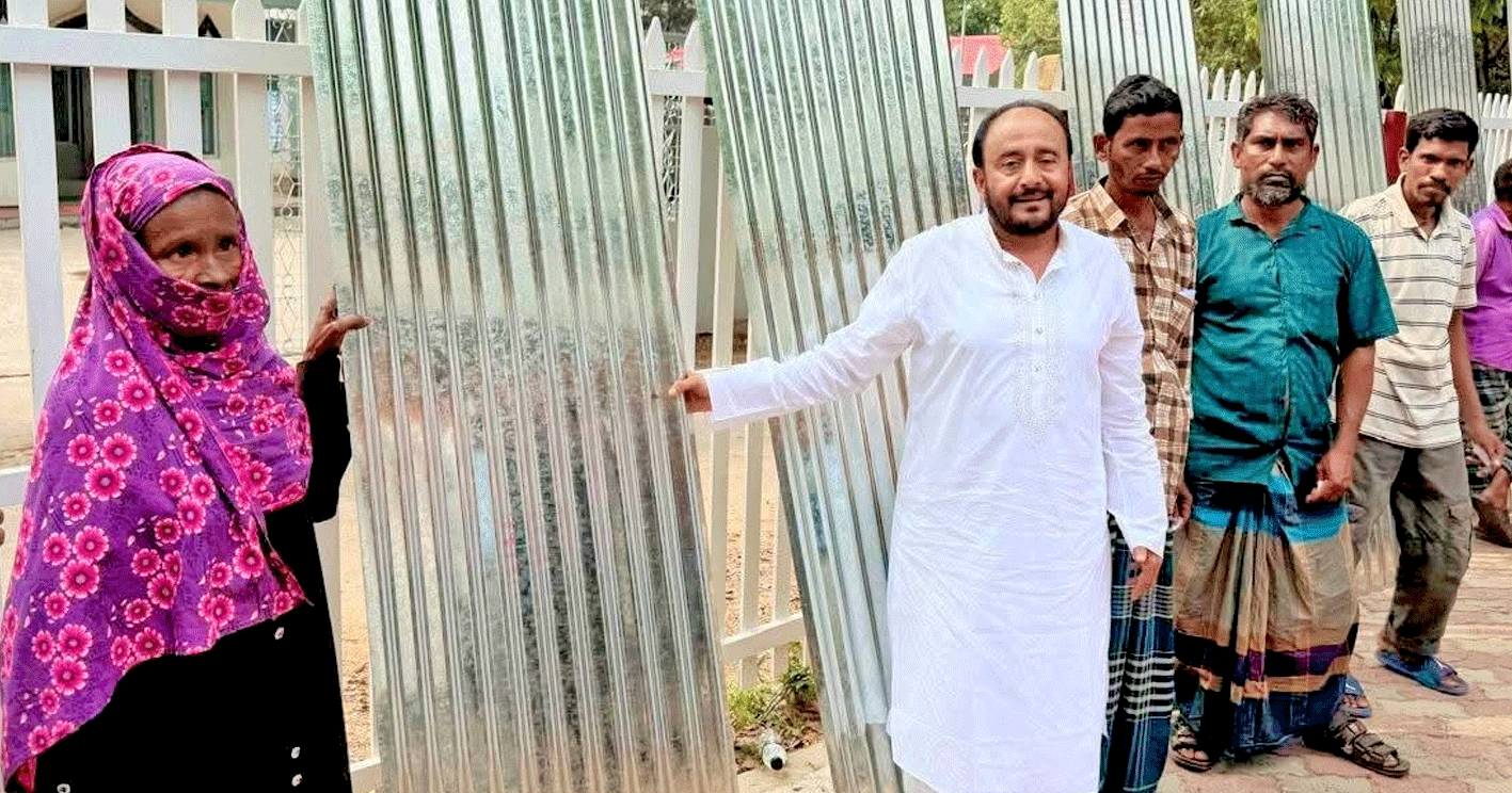 শ্রীমঙ্গলে ঝড়ে ক্ষতিগ্রস্ত ১৭ পরিবারের মাঝে ৩০ বাণ্ডিল ঢেউটিন বিতরণ করলেন এমপি