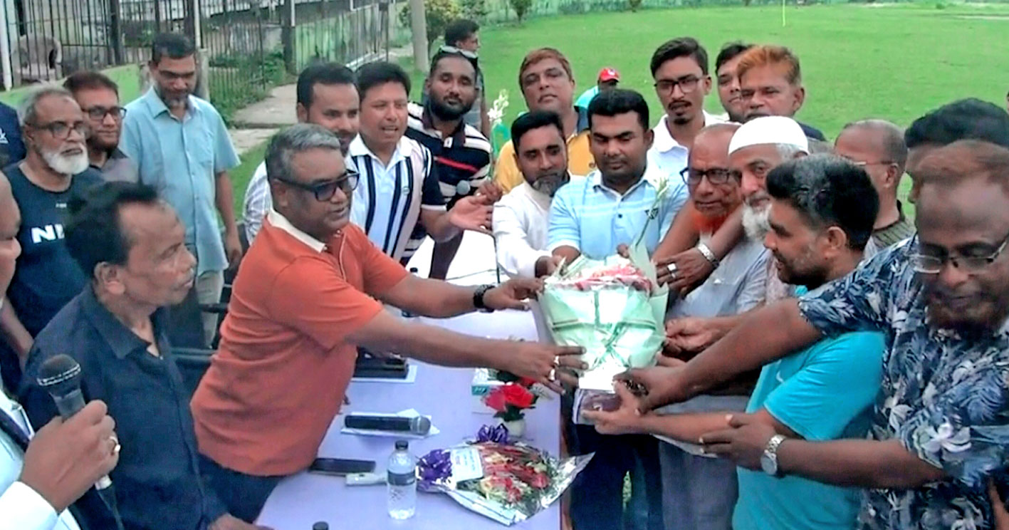 নাটোরে বাংলাদেশ ক্রিকেট বোর্ডের কাউন্সিলর নির্বাচিত হওয়ায় ফরহাদ আলী দেওয়ান শাহীনের সঙ্গে মতবিনিময়