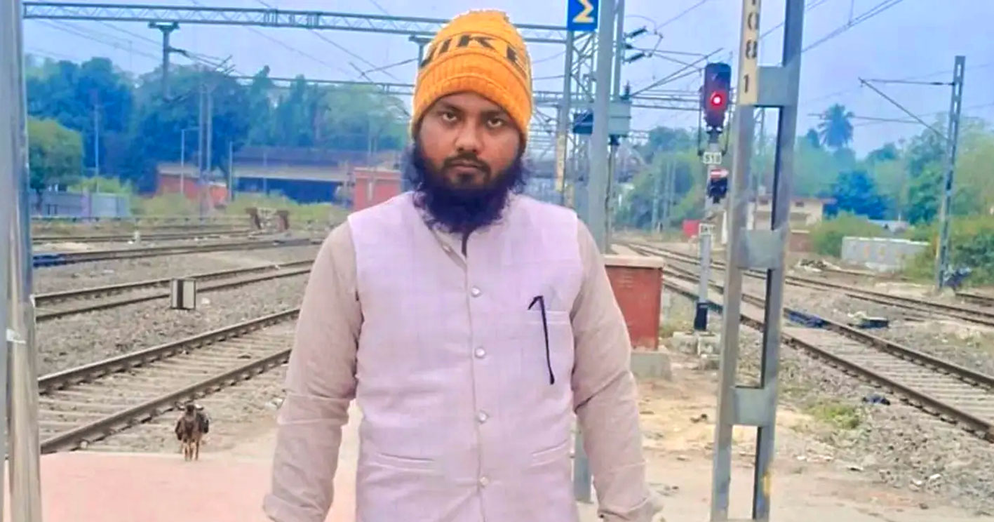 ভারতে চলন্ত ট্রেন থেকে ইমামকে ধাক্কা দিয়ে ফেলে হত্যা