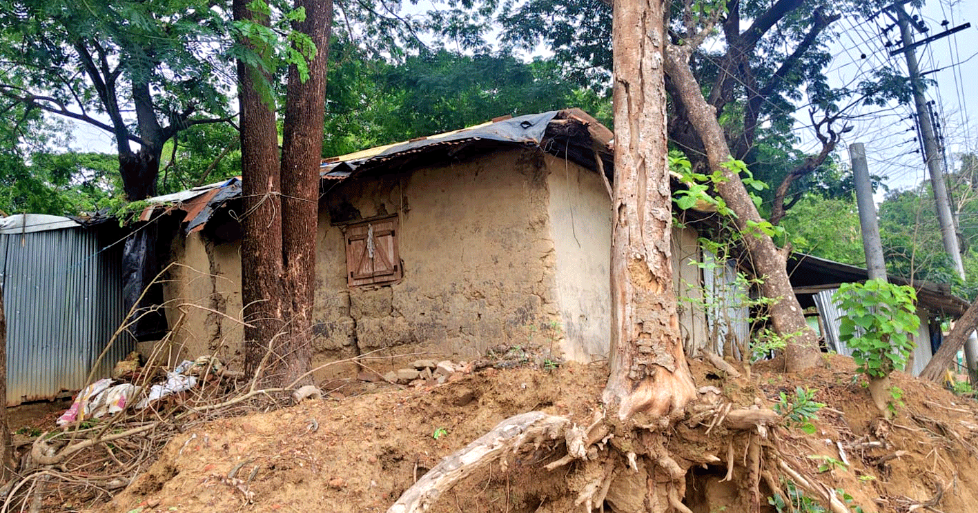 লামায় ৬০ বছরের ভোগদখলে থাকা বসতভিটা নিয়ে প্রতারণার অভিযোগ