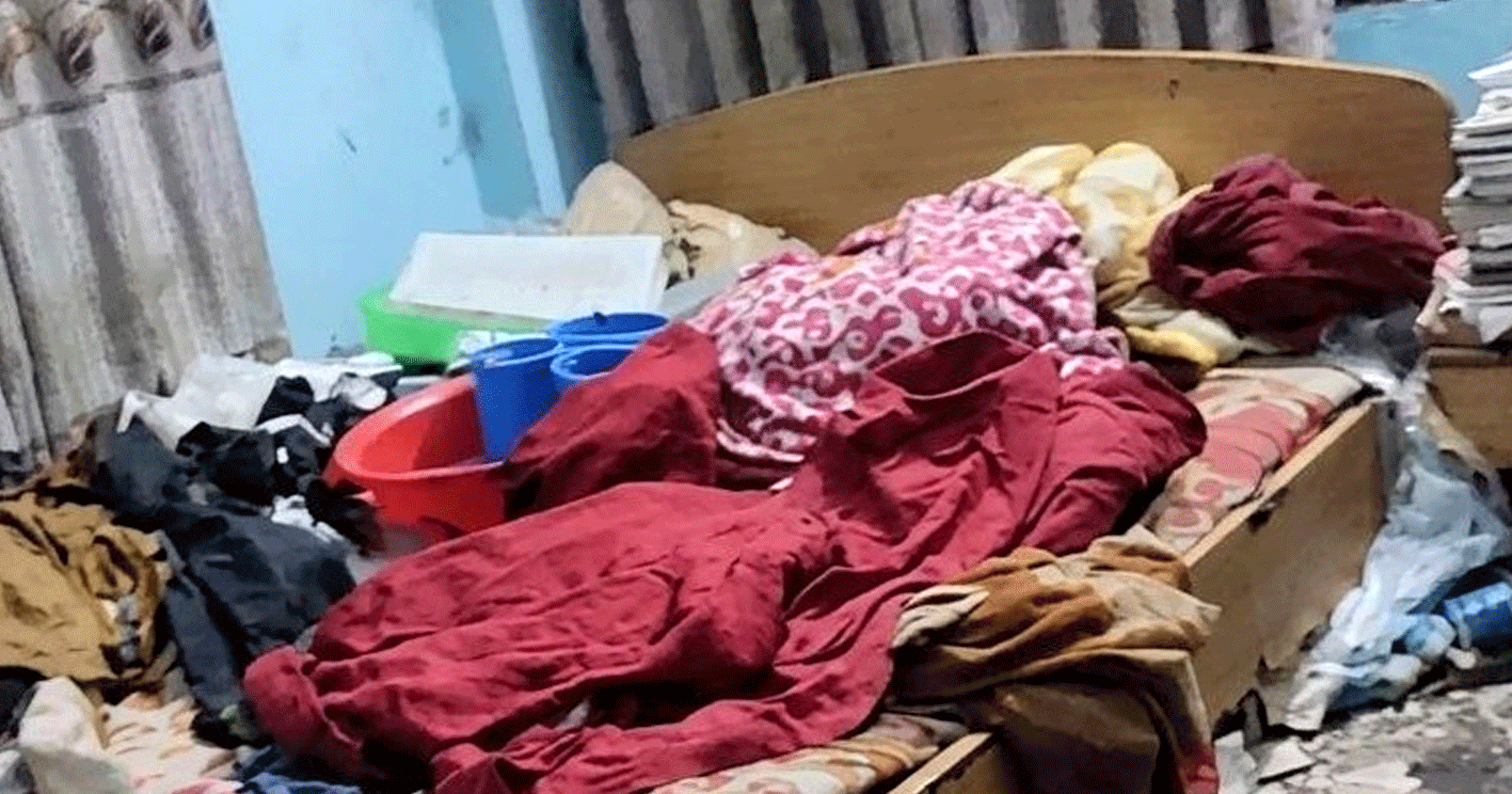একা ঘরে মায়ের মরদেহে পচন, টের পাননি সচিব ও শিক্ষক সন্তানরা