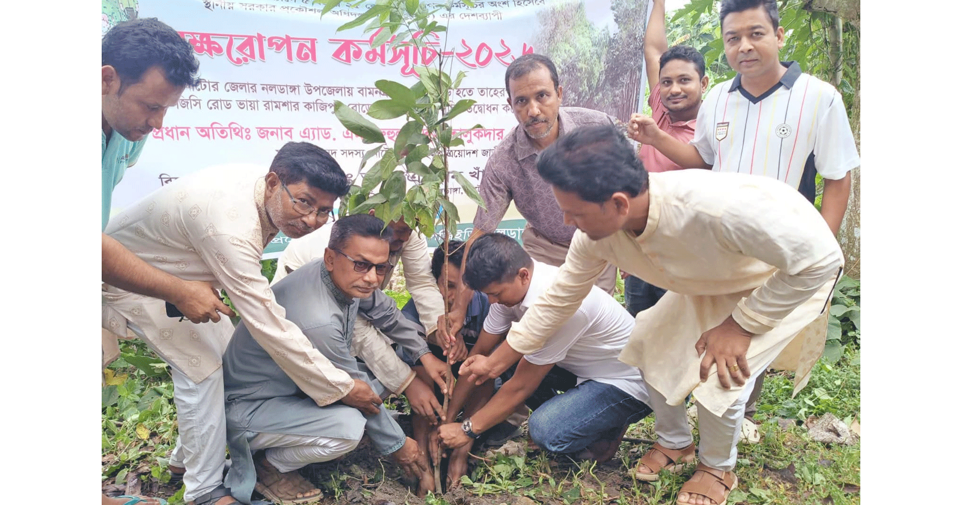 নলডাঙ্গায় বৃক্ষরোপণ কর্মসূচির উদ্বোধন