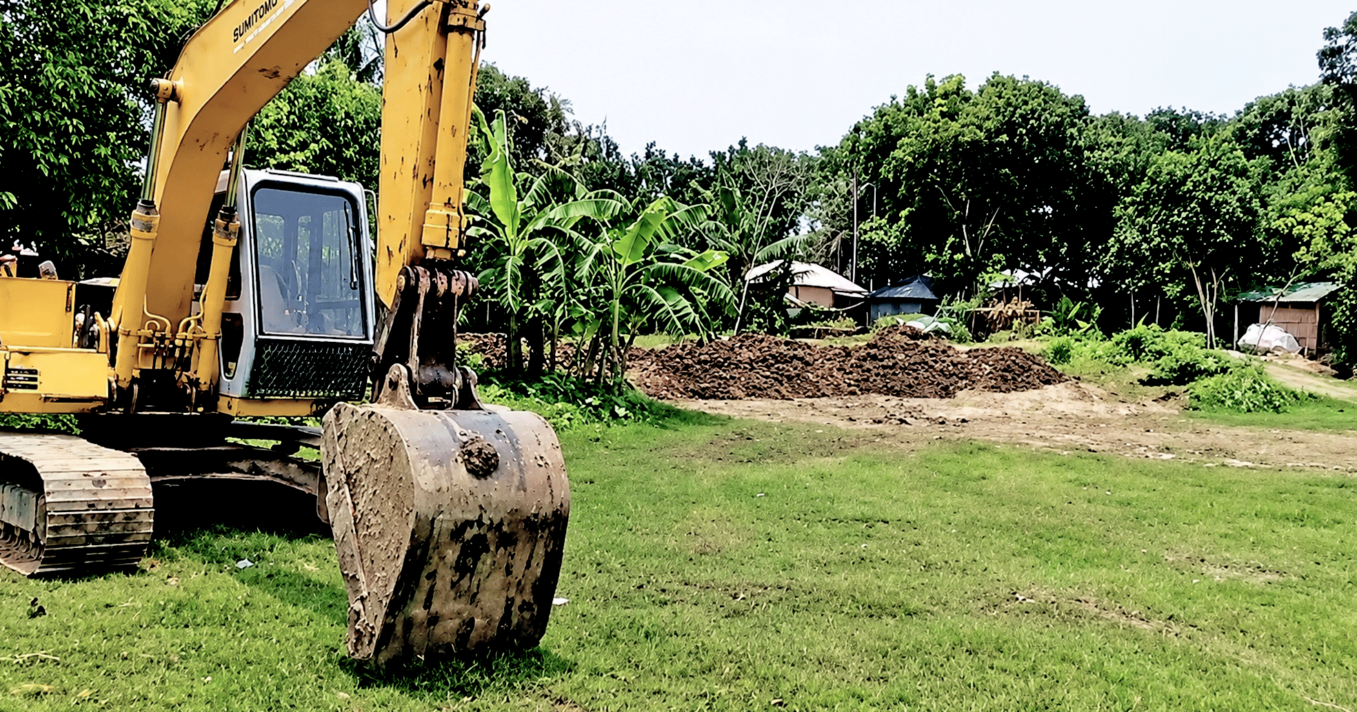 নলডাঙ্গায় ভেকু দিয়ে ফসলি জমি ধ্বংসের মহোৎসব চলছে