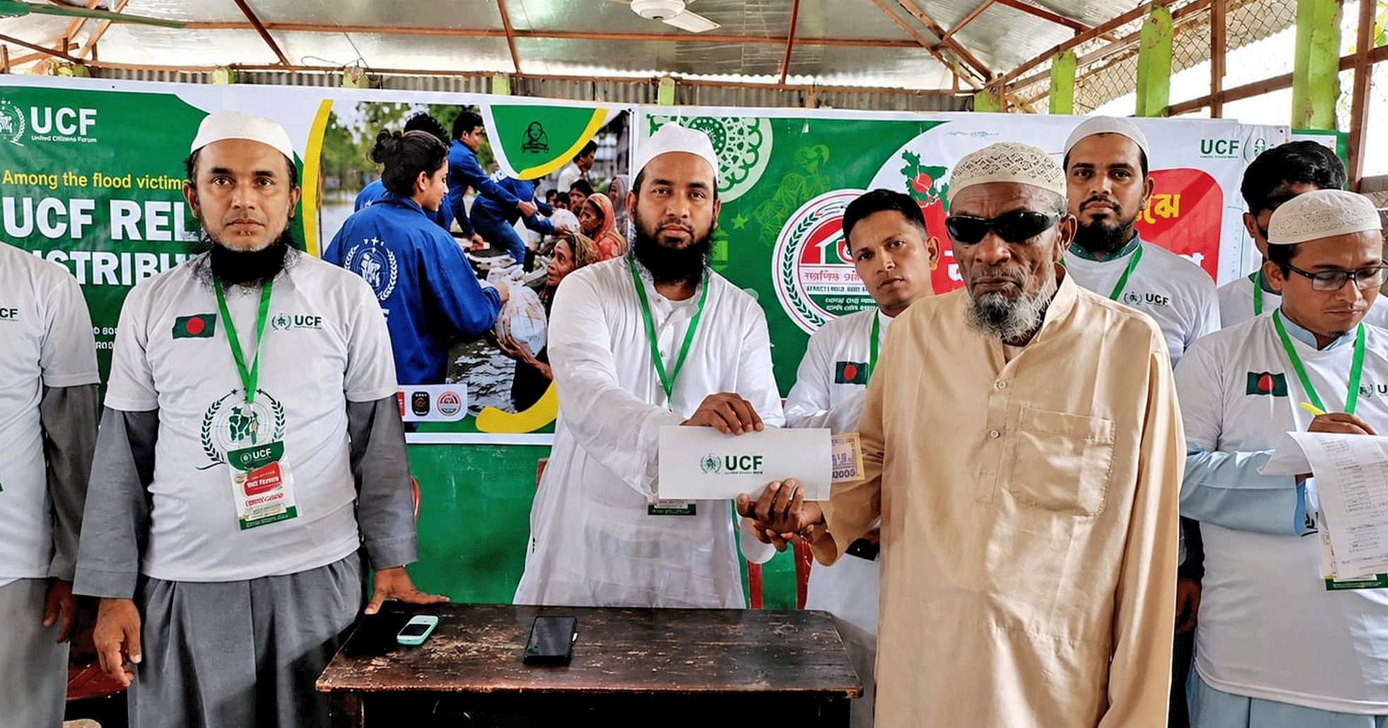 বানভাসিদের পাশে ইউসিএফ ও পথশিশু আশ্রয় কেন্দ্র, চিকিৎসাসেবা-নগদ সহায়তা-বস্ত্র বিতরণ