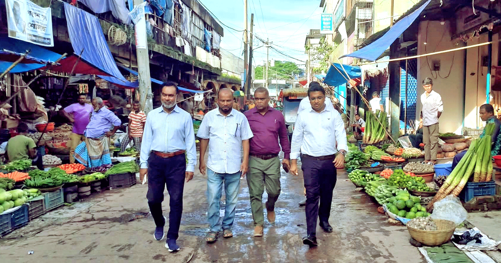 শ্রীমঙ্গল পৌরসভার নতুন বাজার পরিদর্শনে পৌর প্রশাসক
