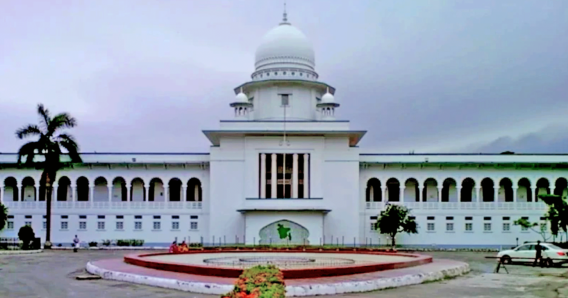 ঐতিহাসিক রায়: সংবিধানে ফিরল তত্ত্বাবধায়ক সরকার ও গণভোট ব্যবস্থা