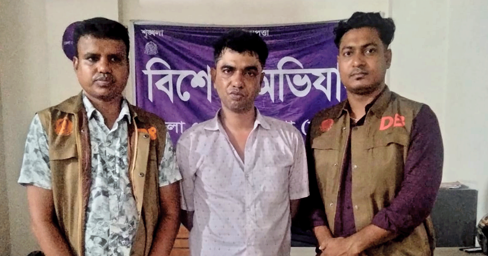 কেরানীগঞ্জে ডিবির অভিযানে ইয়াবাসহ মাদক ব্যবসায়ী গ্রেপ্তার