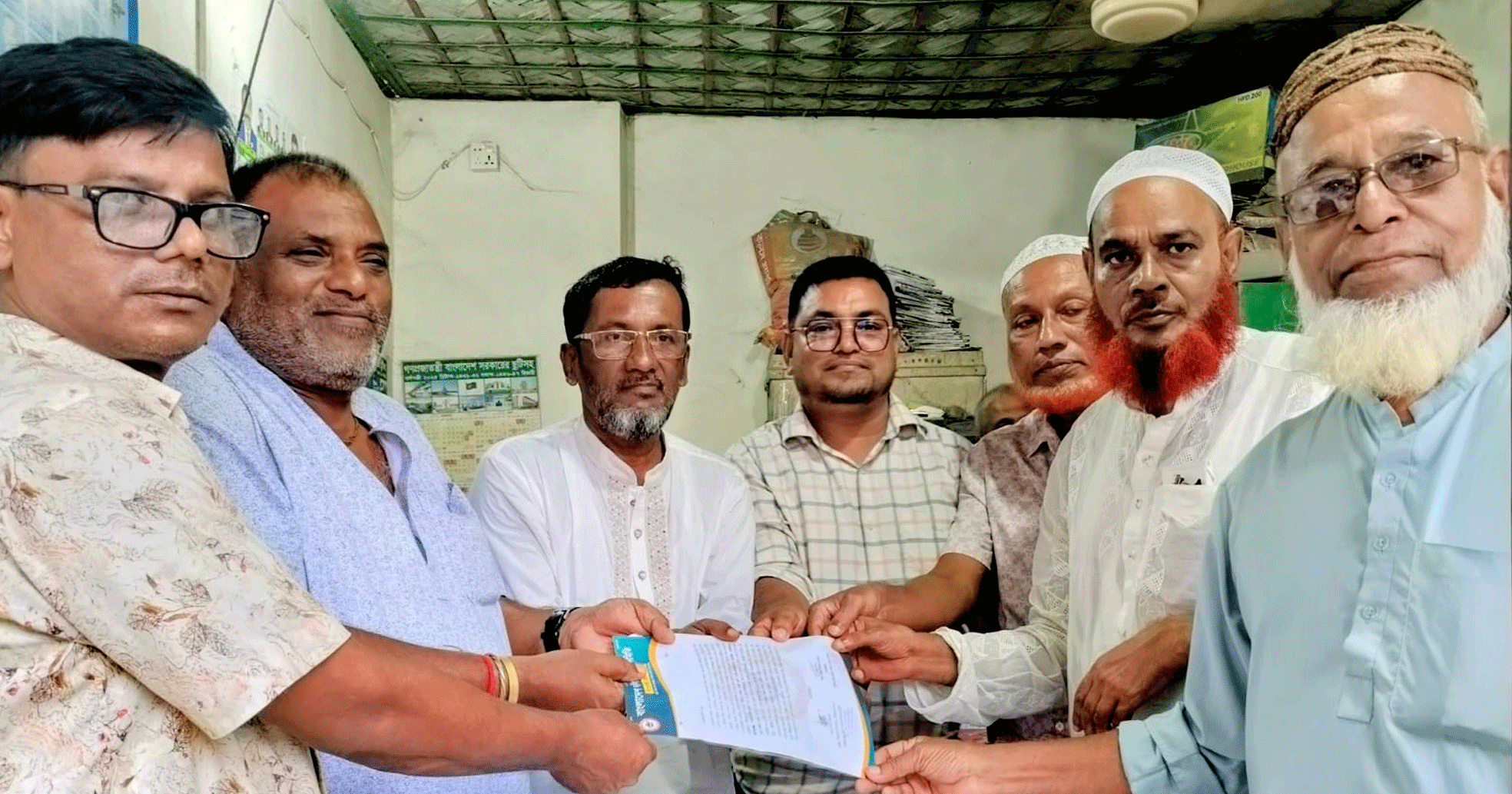 কিশোরগঞ্জ জেলা দলিল লেখক সমিতির সহ-প্রচার ও প্রকাশনা সম্পাদক মনোনীত হয়েছেন কুলিয়ারচরের জামাল উদ্দিন