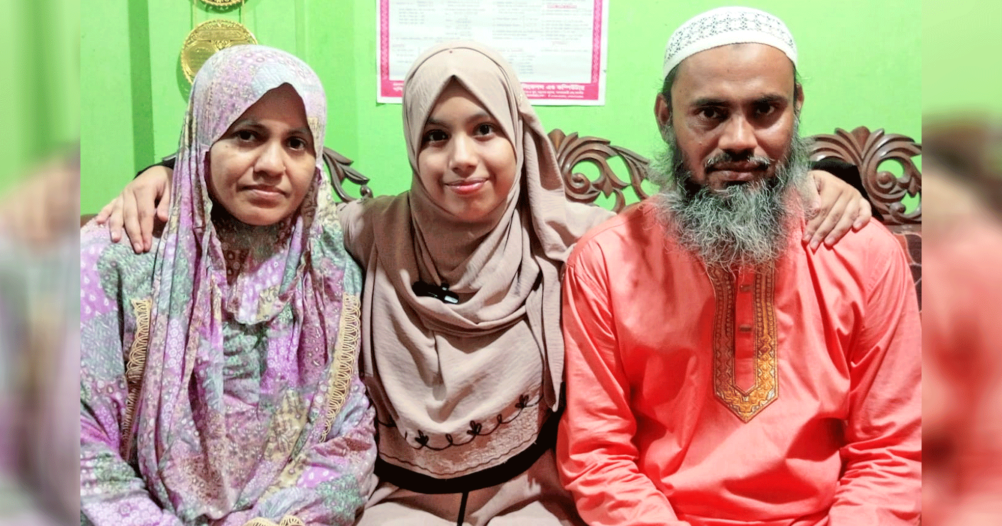 পাঁচবিবির সাবিহা চিকিৎসক হতে চায়