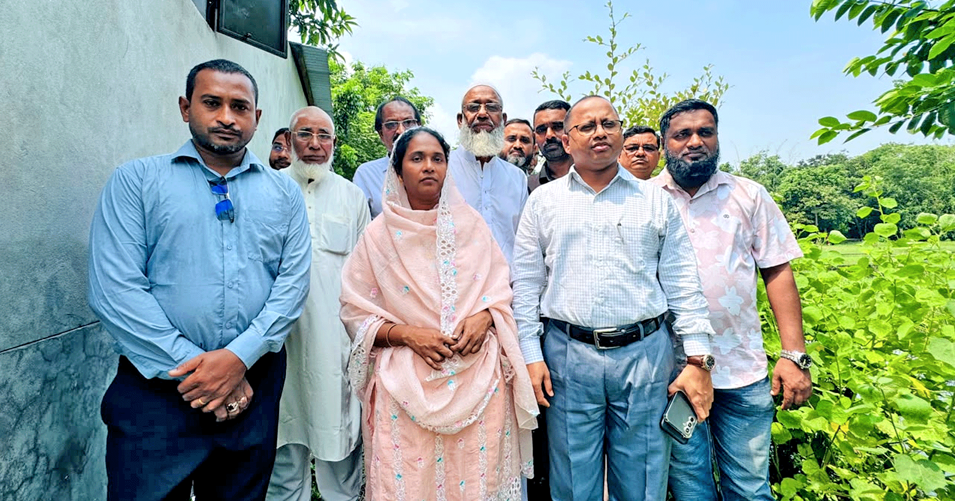 দোহারে নয়াবাড়ী ইউপি কমপ্লেক্স ভবনের প্রস্তাবিত স্থান পরিদর্শন