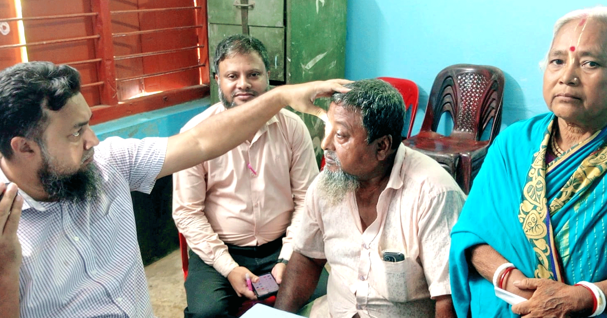 পাঁচবিবিতে ট্রাস্ট ইসলামী লাইফের উদ্যোগে বিনামূল্যে চক্ষু শিবির