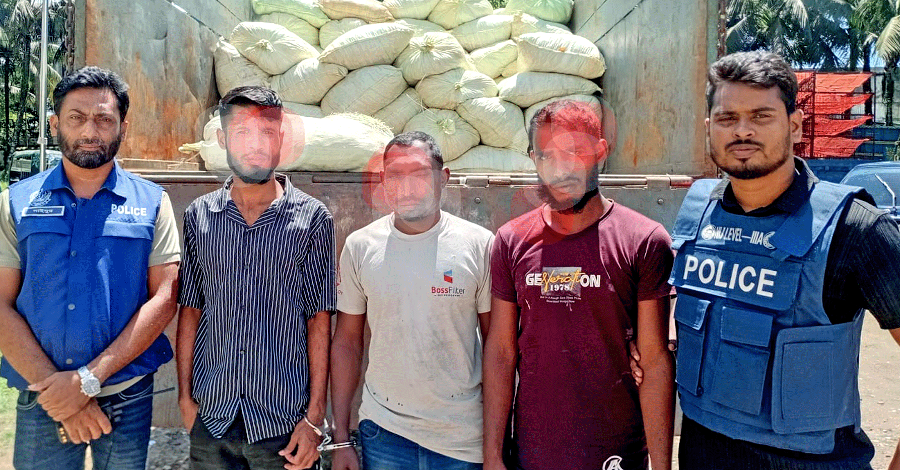 মৌলভীবাজারে ১৬ লক্ষাধিক টাকার ভারতীয় ফুচকাসহ গ্রেপ্তার ৩
