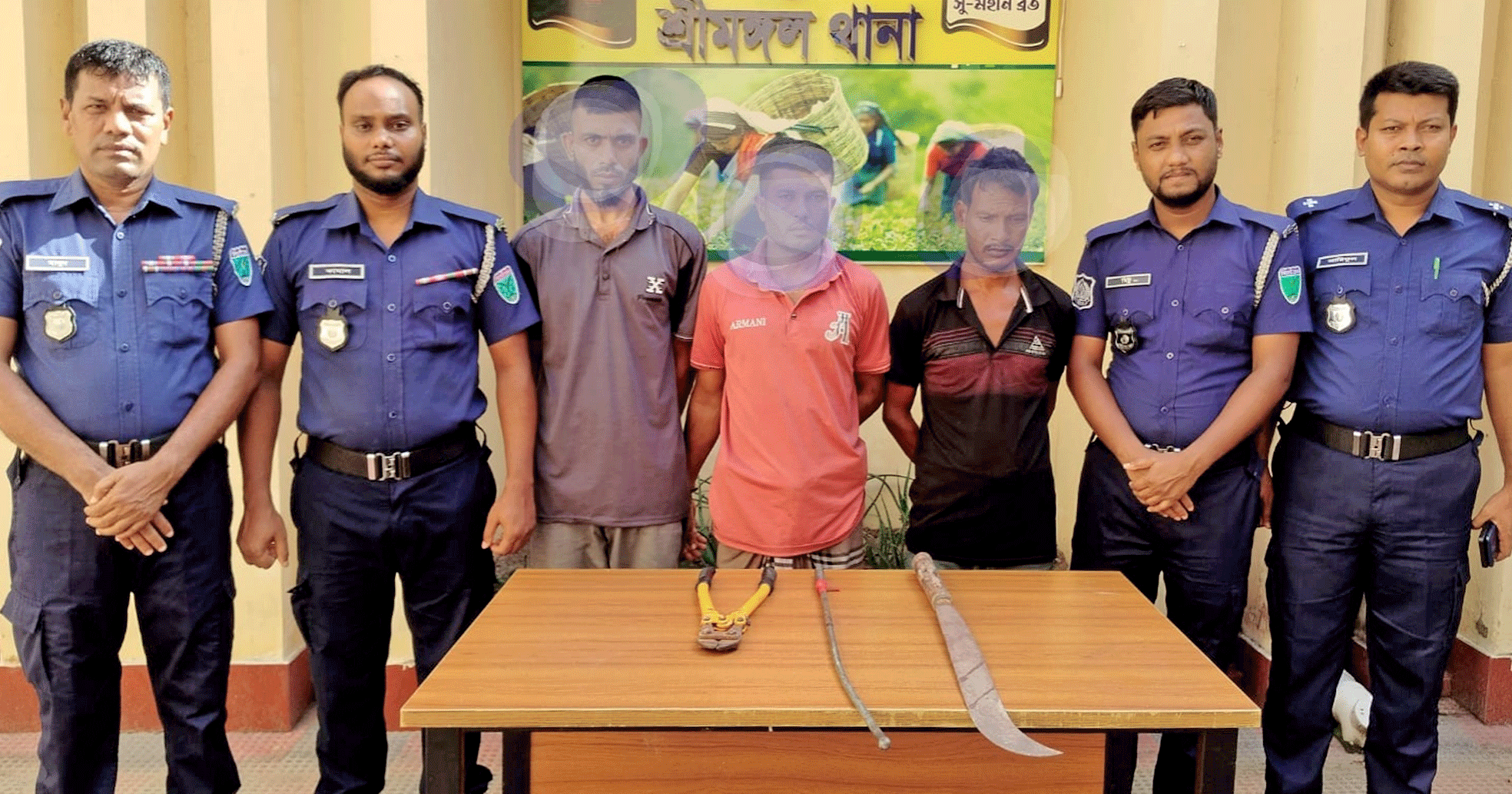 শ্রীমঙ্গলে ডাকাতির প্রস্তুতিকালে দেশীয় অস্ত্রসহ ৩ ডাকাত গ্রেপ্তার