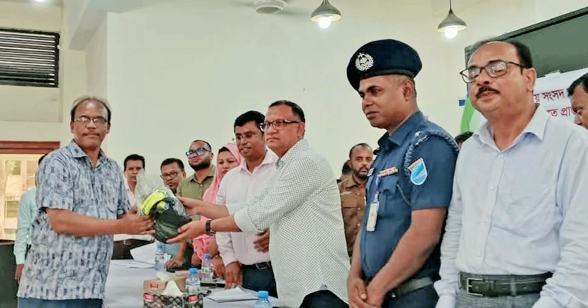 কুলিয়ারচরে গ্রীষ্মকালীন ক্রীড়া প্রতিযোগিতা উদ্বোধন ও সরকারি সহায়তা প্রদান করলেন প্রতিমন্ত্রী শরীফুল আলম এমপি