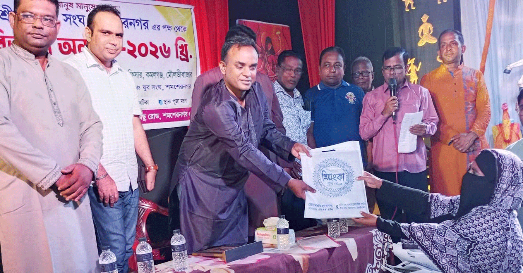 কমলগঞ্জে দুর্গোৎসবে শতাধিক দরিদ্র মানুষের মধ্যে বস্ত্র বিতরণ