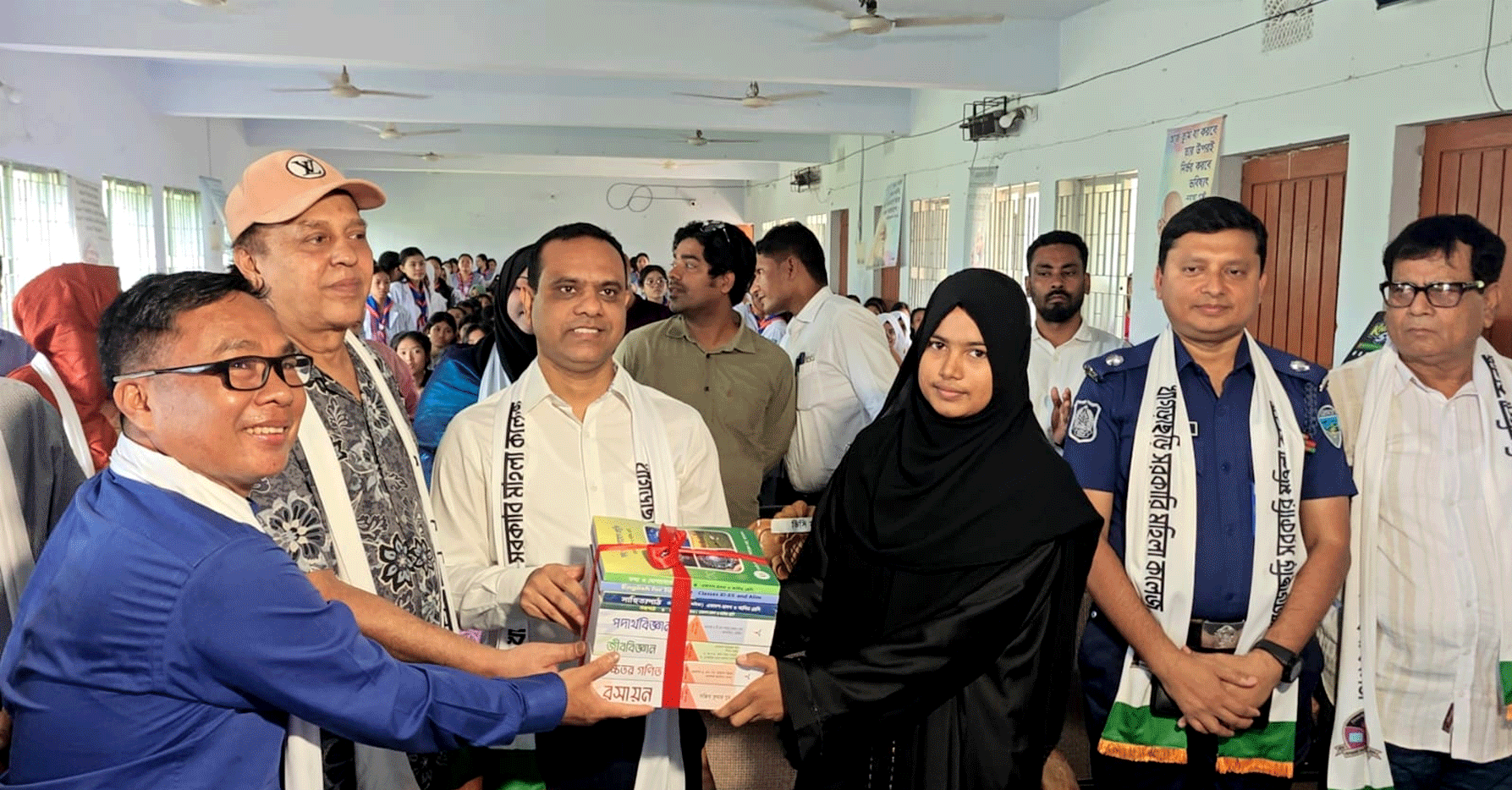 খাগড়াছড়ি সরকারি মহিলা কলেজে নবীন বরণ অনুষ্ঠান অনুষ্ঠিত