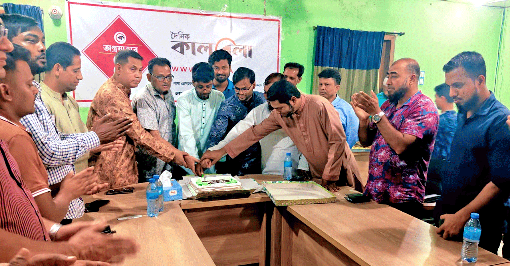 জমকালো আয়োজনে লামায় দৈনিক কালবেলার বর্ষপূর্তি উদ্‌যাপন