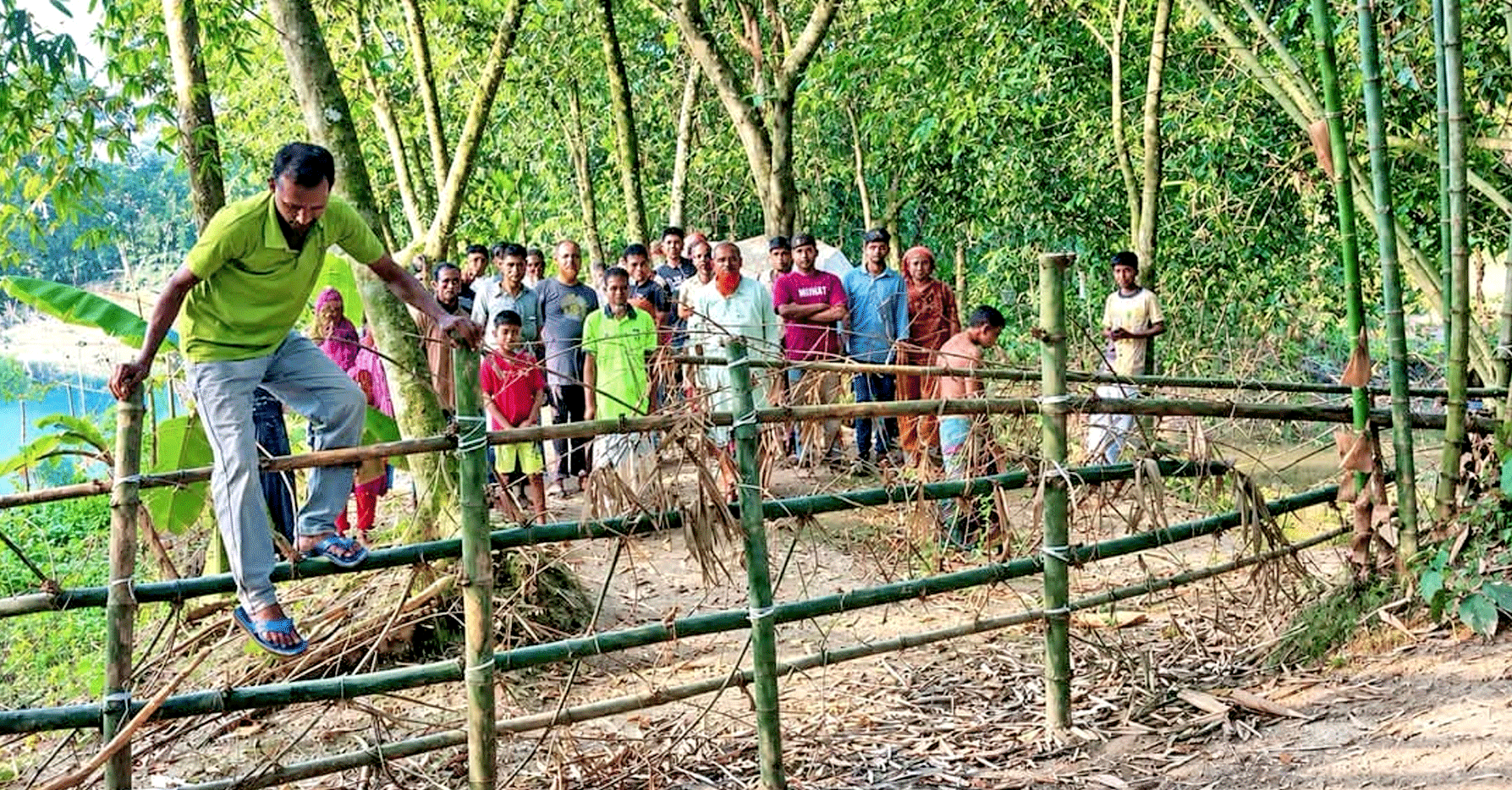 পলাশবাড়ীতে ৫০ বছরের পুরোনো রাস্তা বন্ধের অভিযোগ, ভোগান্তিতে ২০ পরিবার