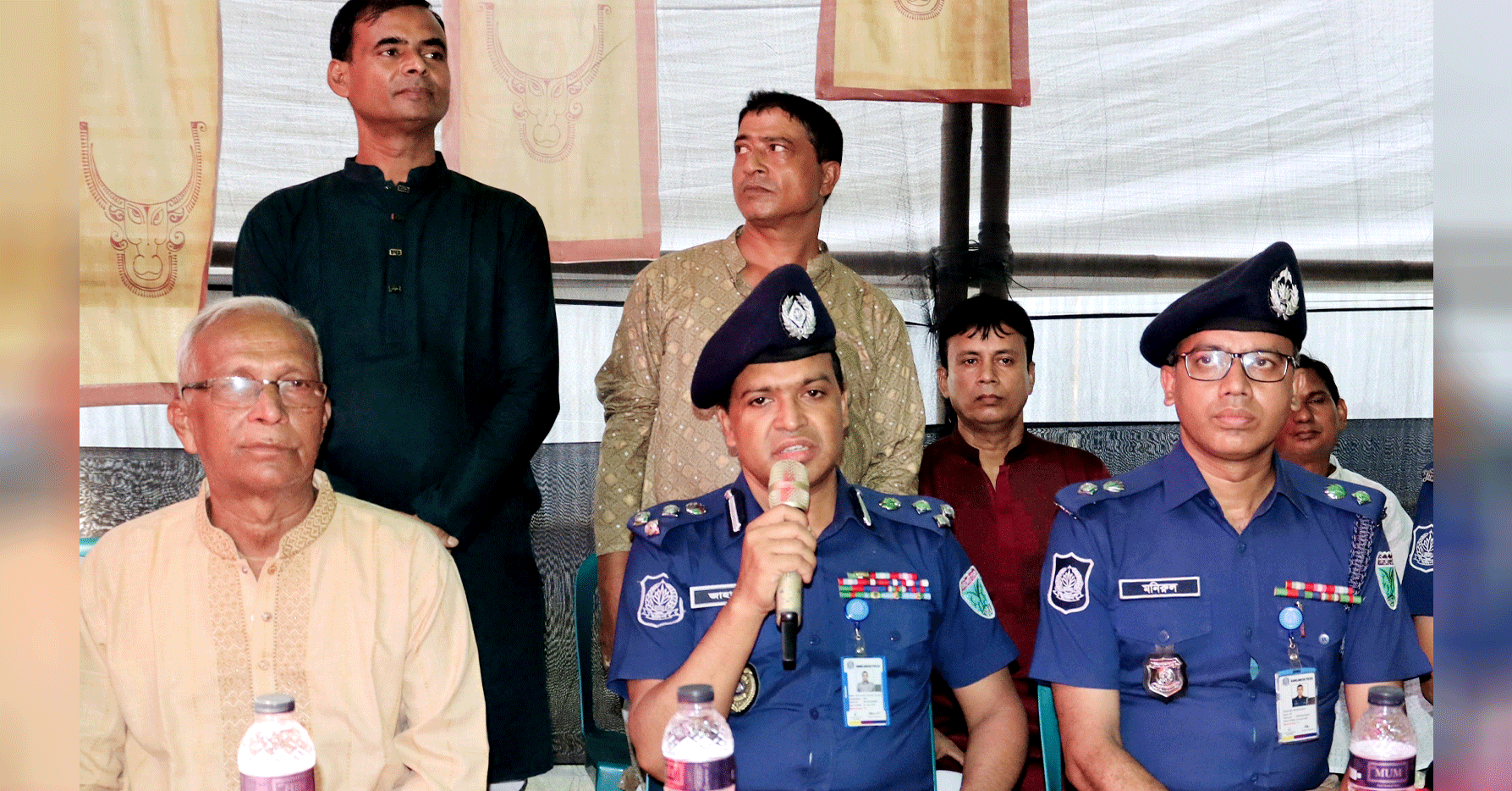 মৌলভীবাজারে বিভিন্ন পূজামণ্ডপ পরিদর্শনে সিলেট রেঞ্জের ডিআইজি
