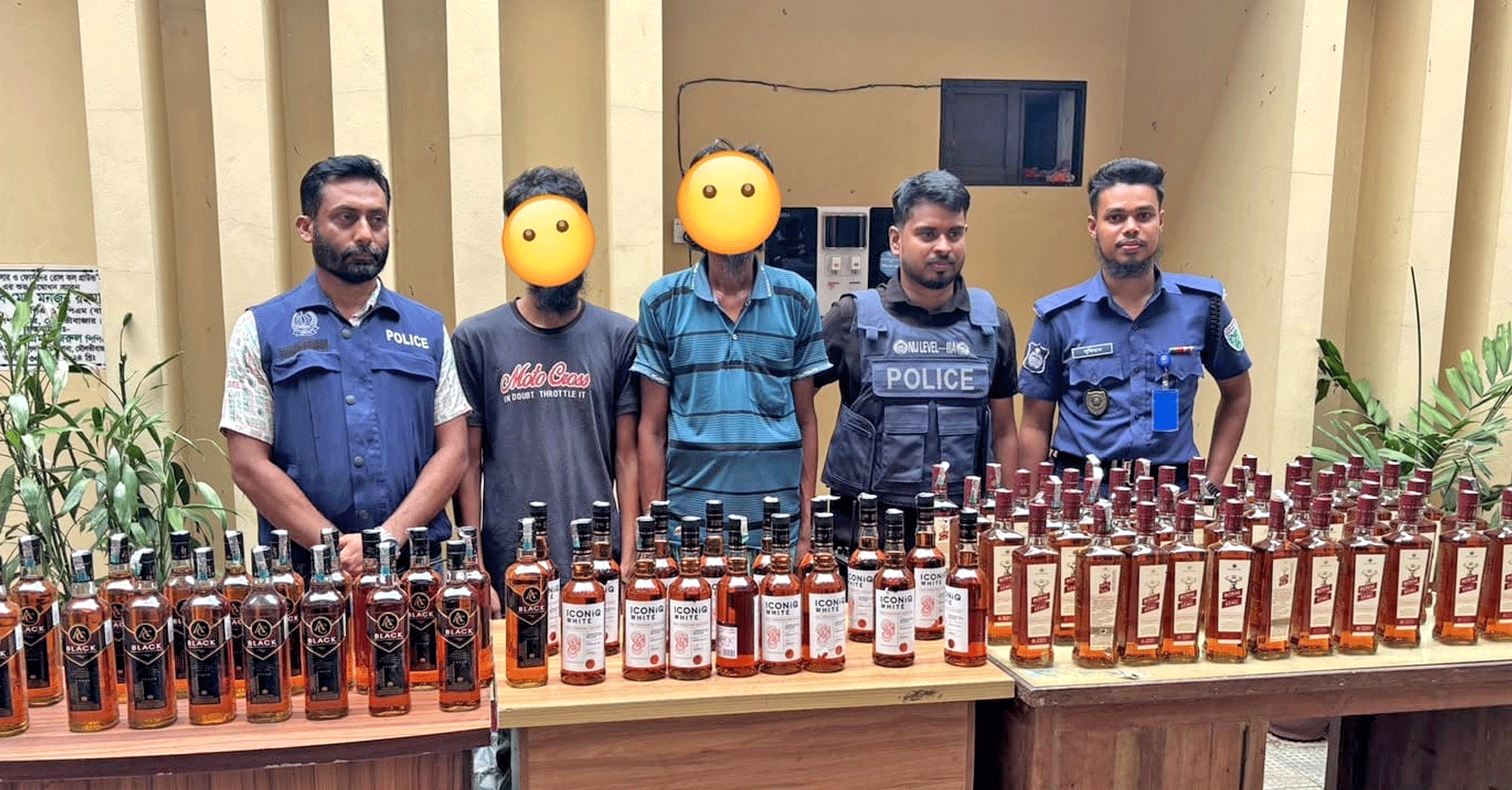 মৌলভীবাজারে ৮০ বোতল বিদেশি মদসহ ট্রাক জব্দ, গ্রেফতার ২